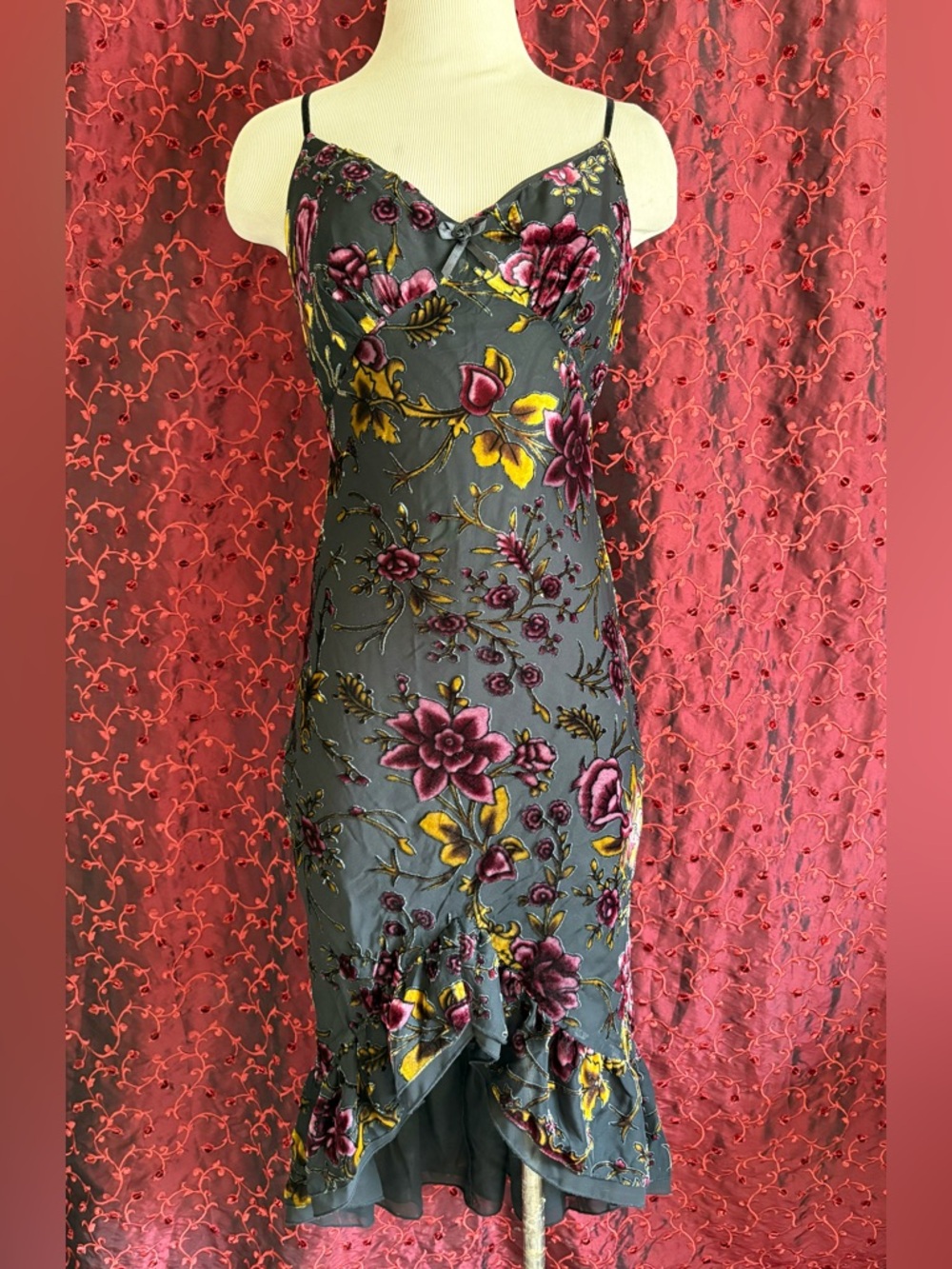 Betsey Johnson Y2K Slip Dress - Floral Velvet Size SMALL - Garden Party / Prom
